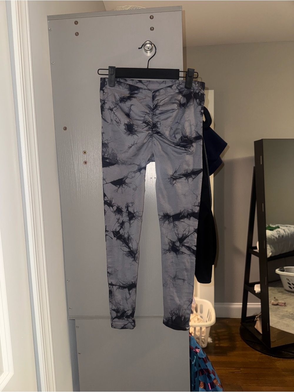 Athletic grey tie die pants size S